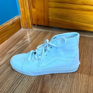 NWOT white high top vans euro 38, US women’s 7.5, US men’s 6